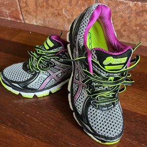 Brand new Women’s ASICS running shoes